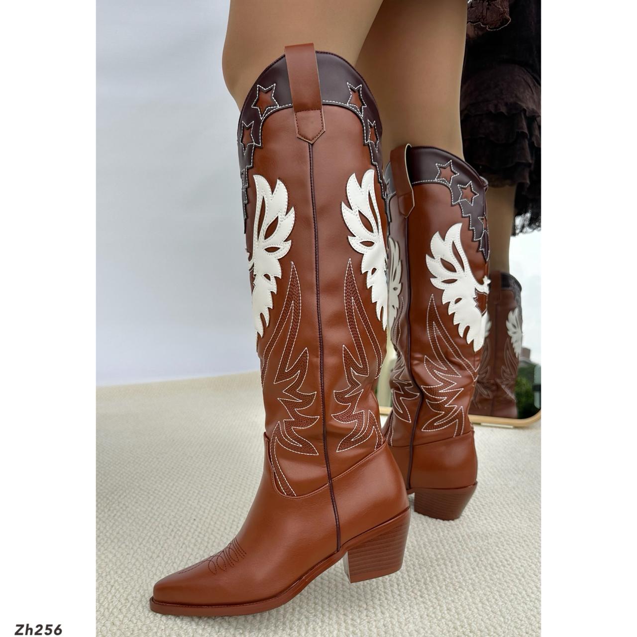 Bota texana café detalles blanco tacon 6cm HX3168-C1210
